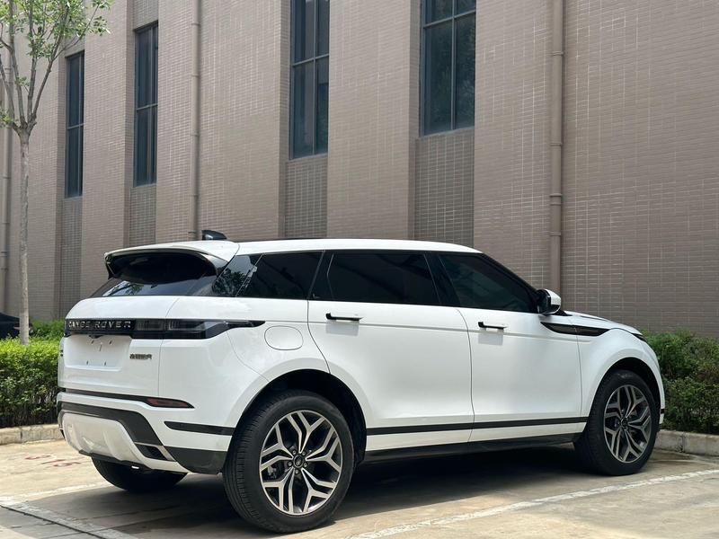 Land Rover Range Rover Evoque L Hybrid, 2022 — фото 6 из 10