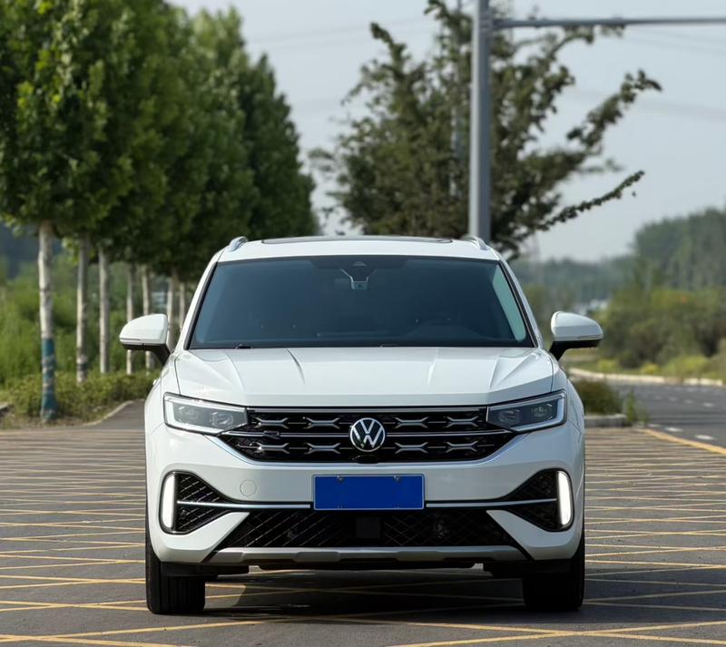 Volkswagen Tayron X, 2023 — фото 2 из 9