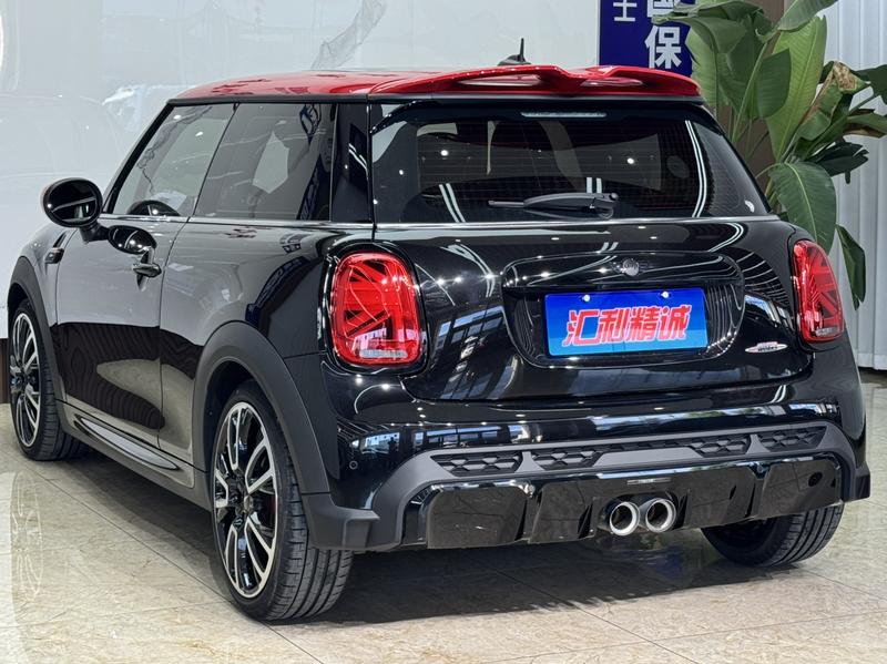 Mini Mini JCW, 2022 — фото 4 из 12