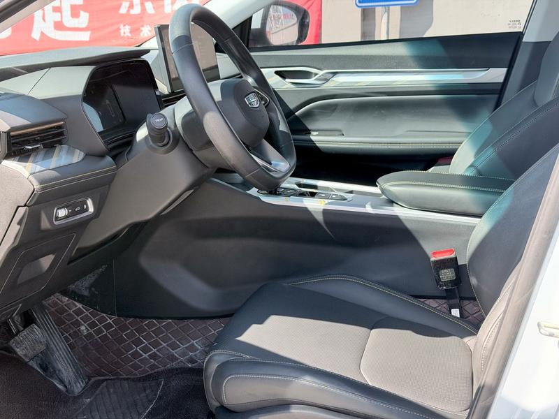 Geely Emgrand L Hi·P Hybrid, 2024 — фото 8 из 10