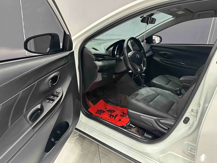 Toyota Yaris L Hatchback, 2022 — фото 7 из 9