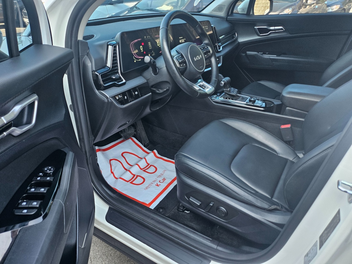 Kia Sportage, 2023 — фото 6 из 12