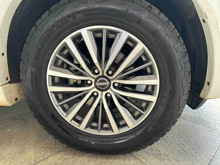 Nissan Armada, 2023 — фото 8 из 9