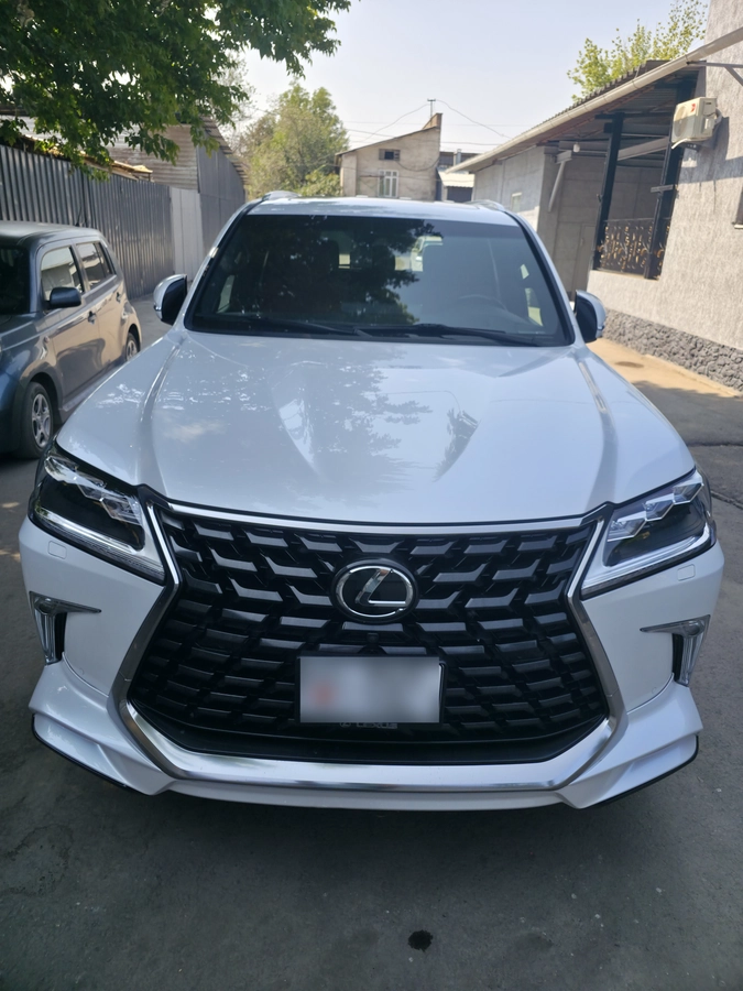 Lexus LX, 2021