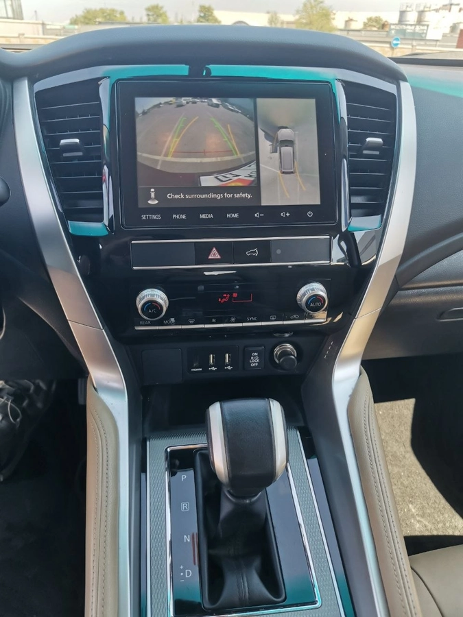 Mitsubishi Montero Sport, 2022 — фото 9 из 12