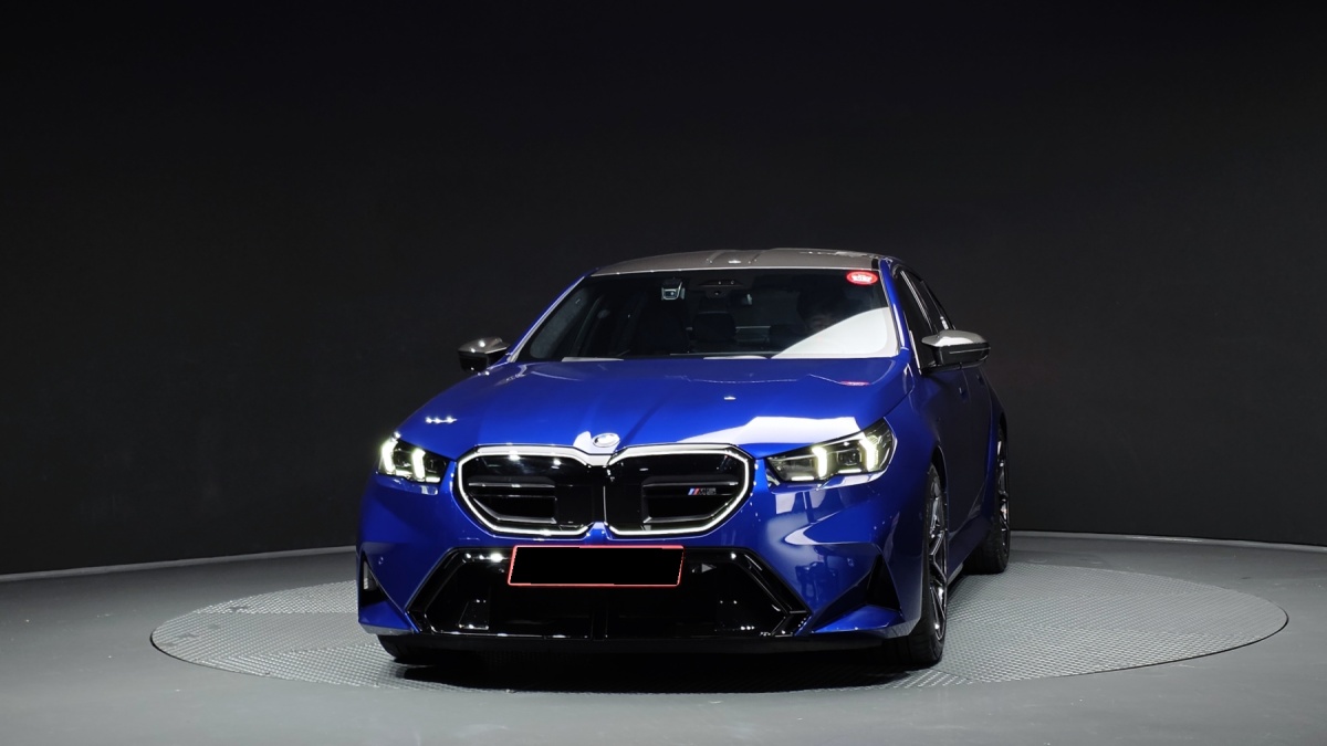 BMW M5, 2025 — фото 3 из 12
