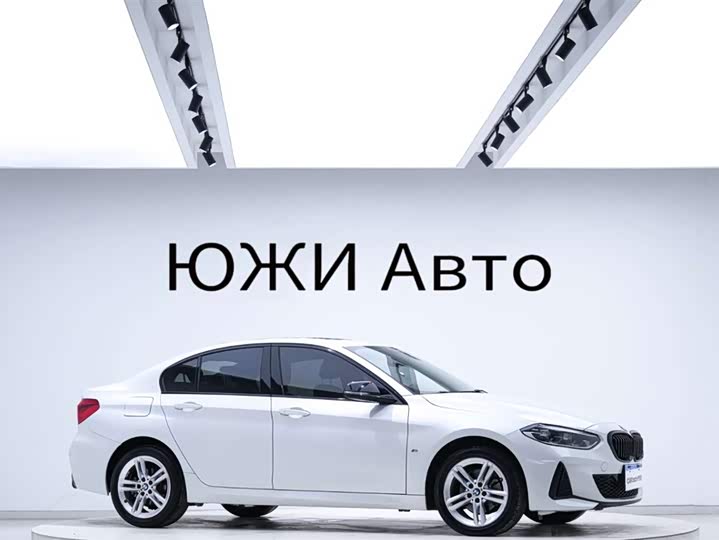 BMW 1 Series, 2023 — фото 8 из 9