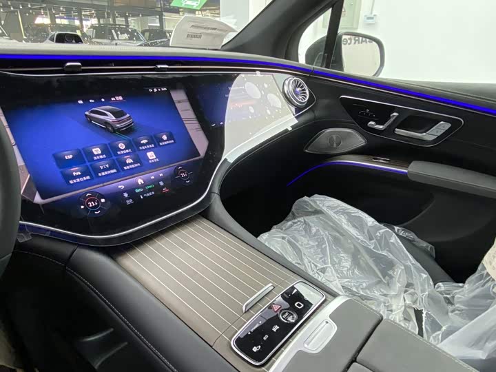 Mercedes-Benz EQS SUV, 2026 — фото 8 из 9