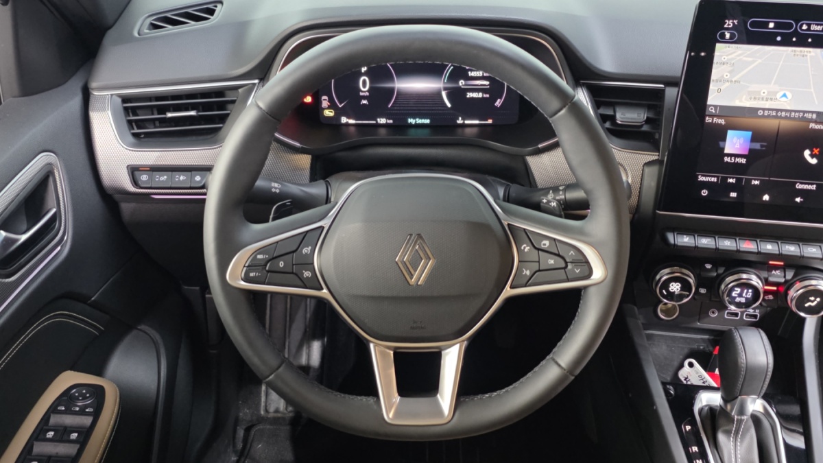 Renault Arkana, 2025 — фото 12 из 12