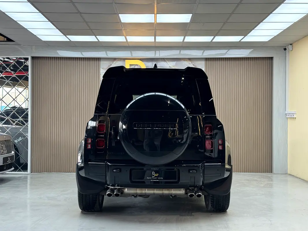 Land Rover Defender, 2025 — фото 7 из 10