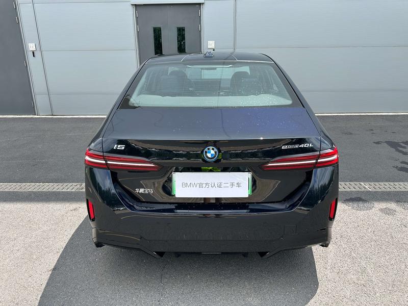 BMW i5, 2025 — фото 4 из 11