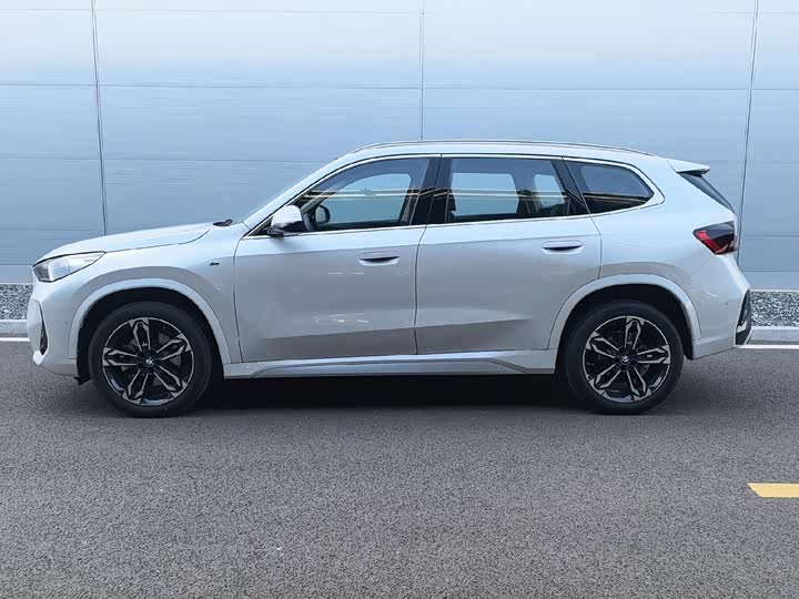 BMW X1, 2025 — фото 3 из 9