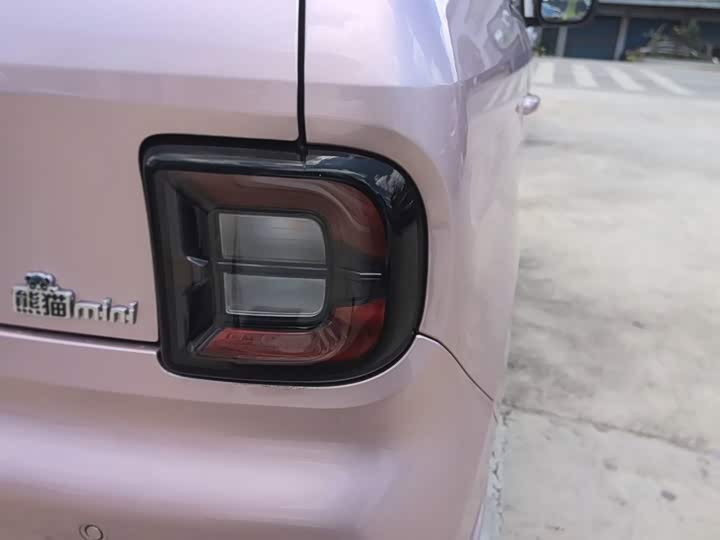 Geely Galaxy Panda Mini, 2026 — фото 8 из 9