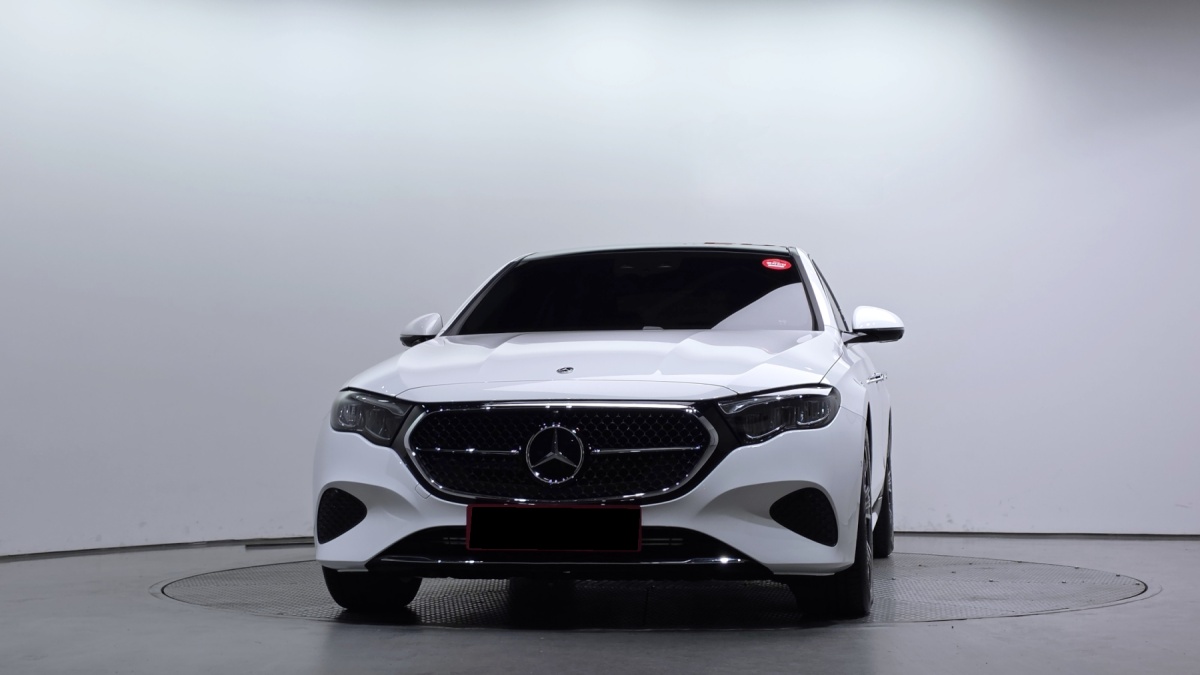 Mercedes-Benz E-Class, 2025 — фото 3 из 12