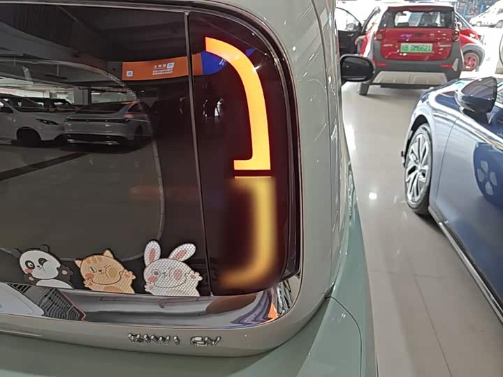 Baojun KiWi EV, 2023 — фото 8 из 9