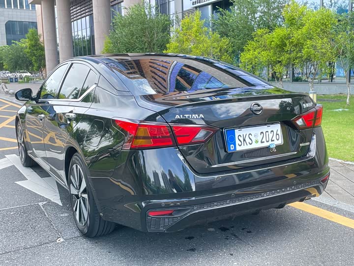 Nissan Teana, 2022 — фото 4 из 9