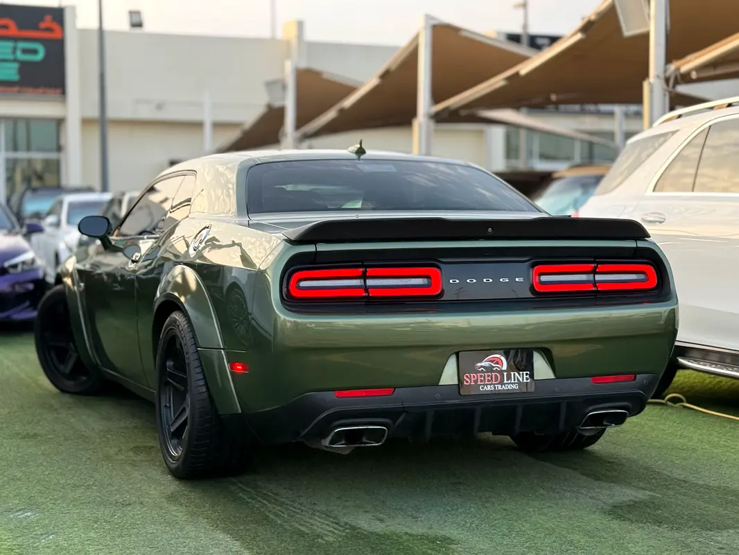 Dodge Challenger, 2022 — фото 5 из 10