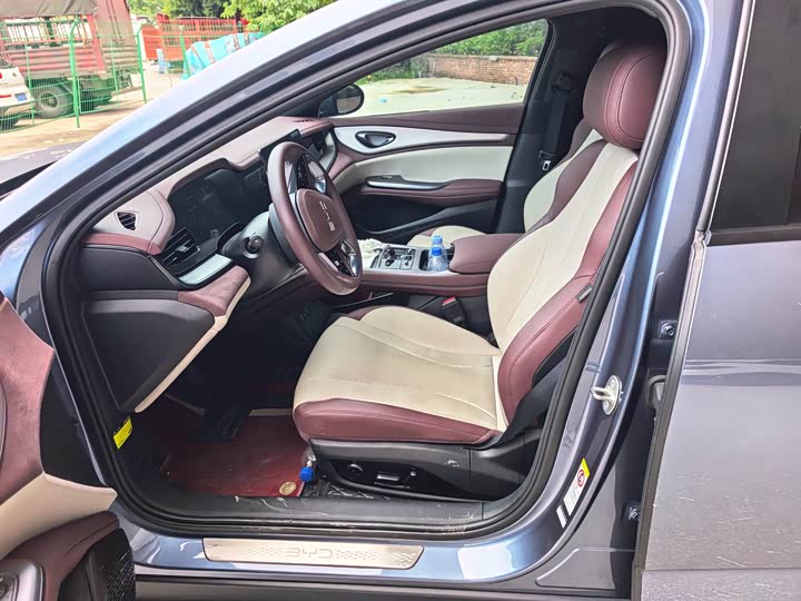 BYD Seal 07 DM-i Hybrid, 2024 — фото 3 из 9