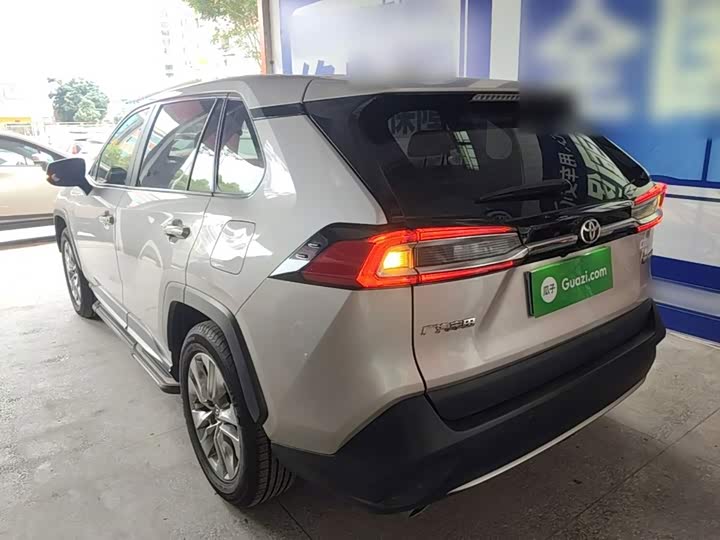 Toyota Wildlander, 2022 — фото 5 из 9
