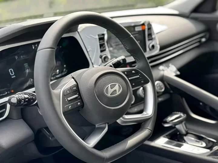 Hyundai Elantra N line, 2023 — фото 4 из 7