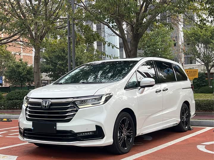 Honda Odyssey, 2022 — купить в Курске под ключ