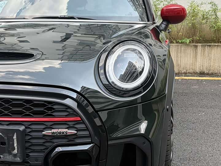 Mini Mini JCW, 2022 — фото 8 из 9