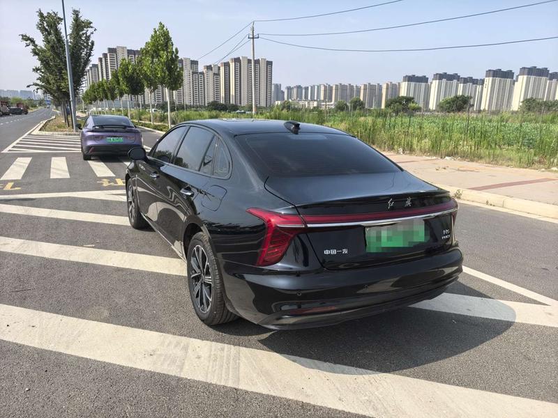Hongqi H5 Hybrid, 2025 — фото 4 из 10