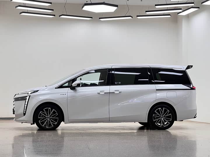 GAC Trumpchi E8, 2024 — фото 4 из 9