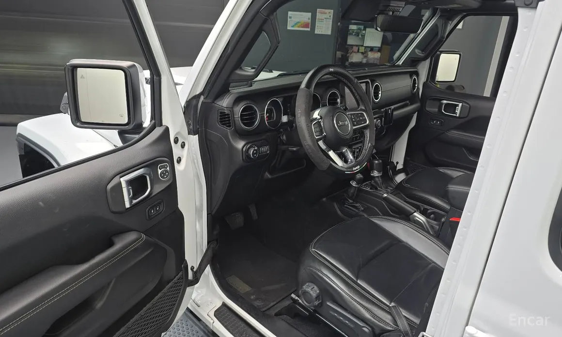Jeep Wrangler, 2022 — фото 10 из 12