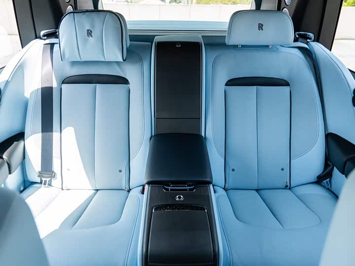 Rolls-Royce Cullinan, 2024 — фото 8 из 9