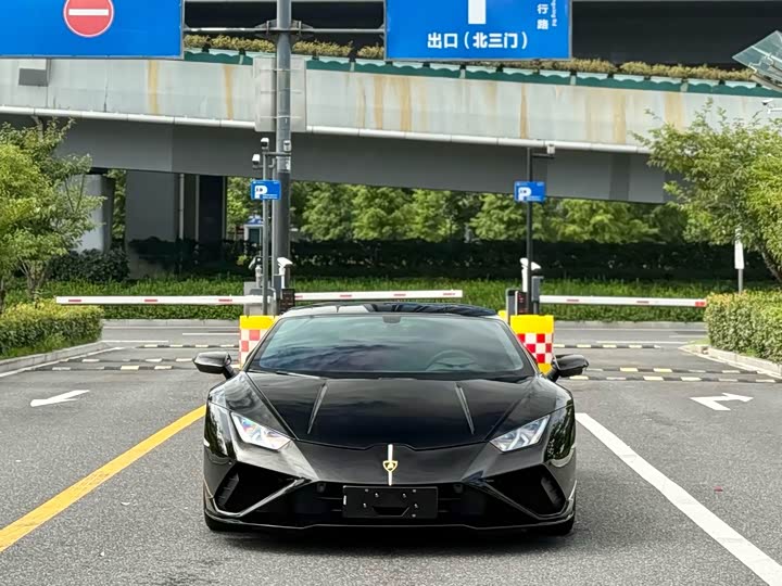 Lamborghini Huracán, 2023 — купить в Орле под ключ