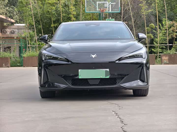 BAIC Arcfox Alpha S5, 2025 — фото 2 из 9