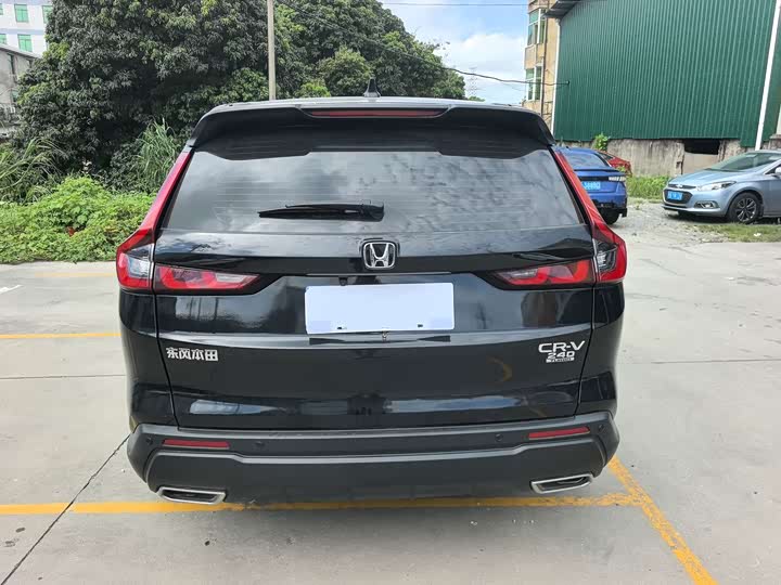 Honda CR-V, 2023 — фото 8 из 9