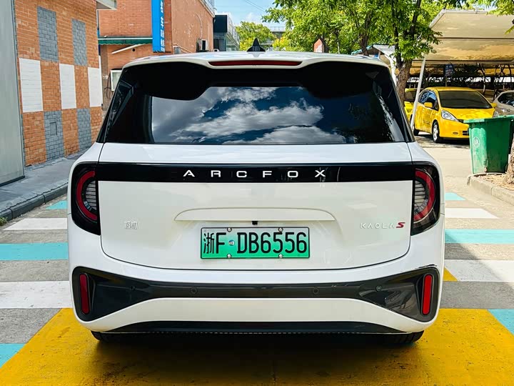 BAIC Arcfox Kaola S, 2025 — фото 6 из 9