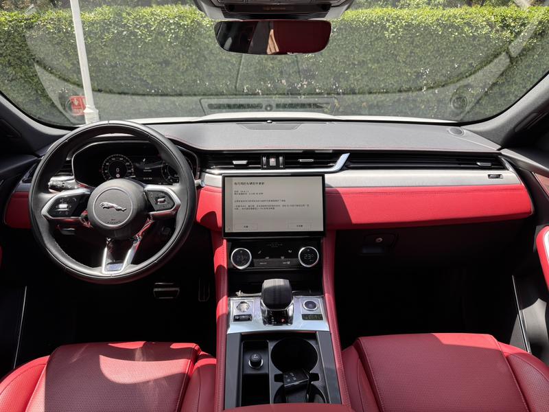 Jaguar F-Pace, 2023 — фото 7 из 12
