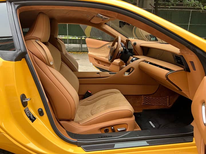 Lexus LC, 2022 — фото 7 из 9