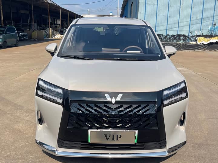 Wuling Starlight 730 Hybrid/EV, 2025 — фото 2 из 9