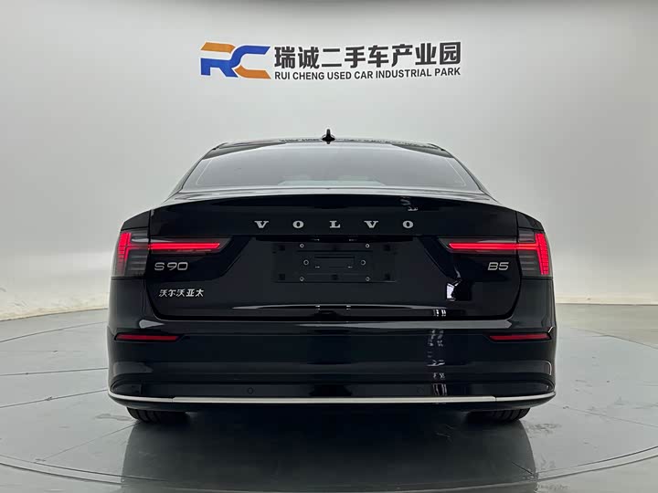 Volvo S90, 2026 — фото 6 из 9