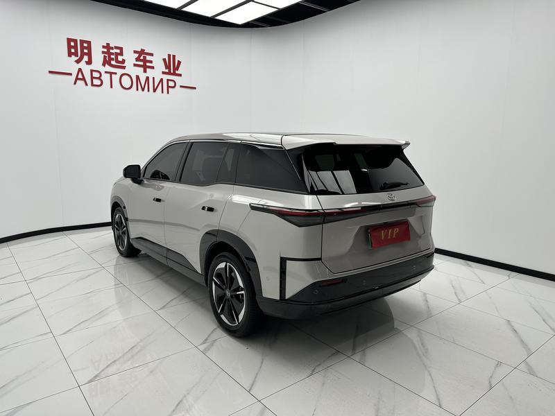 Toyota bZ3X, 2025 — фото 4 из 12