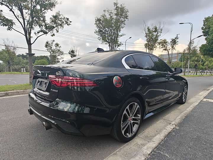 Jaguar XE L, 2023 — фото 3 из 9