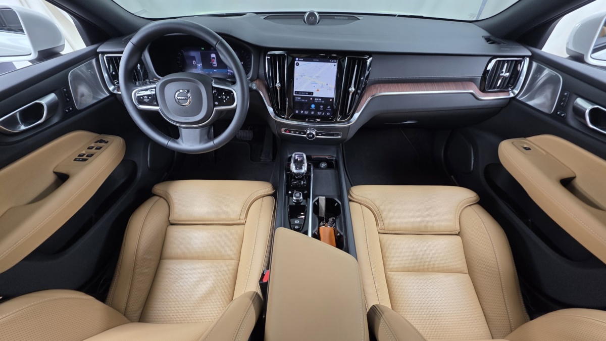 Volvo V60, 2023 — фото 7 из 12