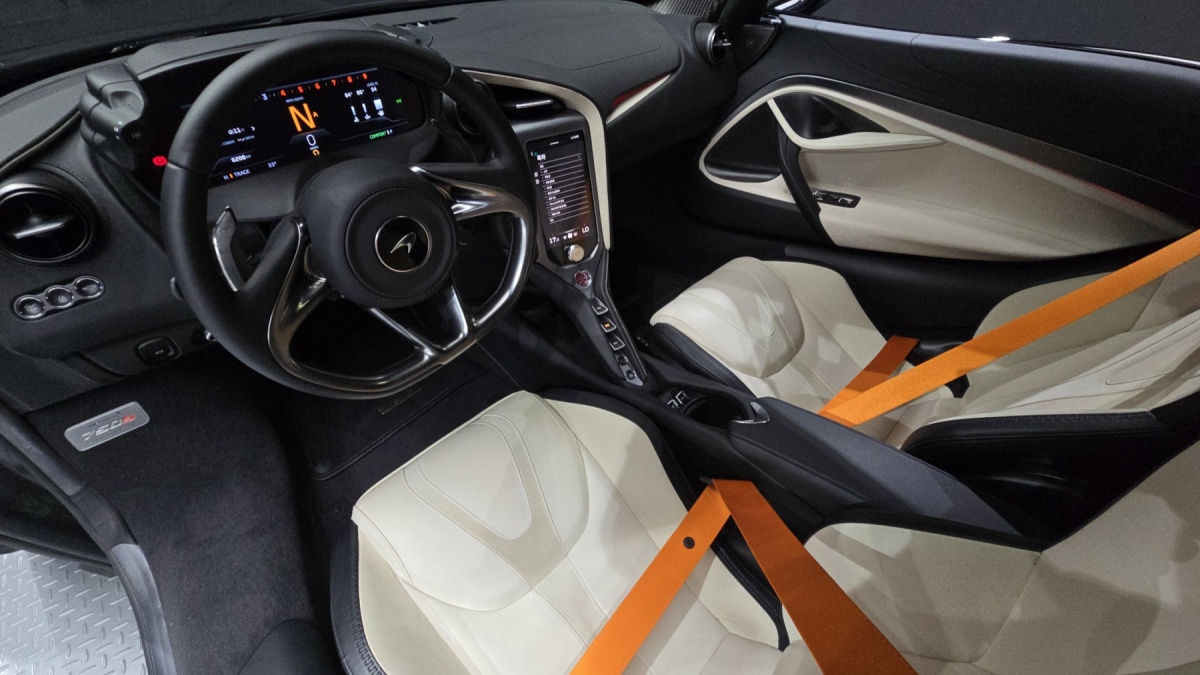 McLaren 750S, 2024 — фото 7 из 12