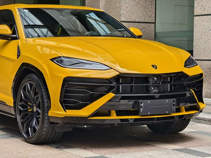 Lamborghini Urus SE, 2026 — фото 3 из 9