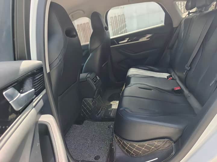 BYD Qin Plus, 2023 — фото 4 из 7