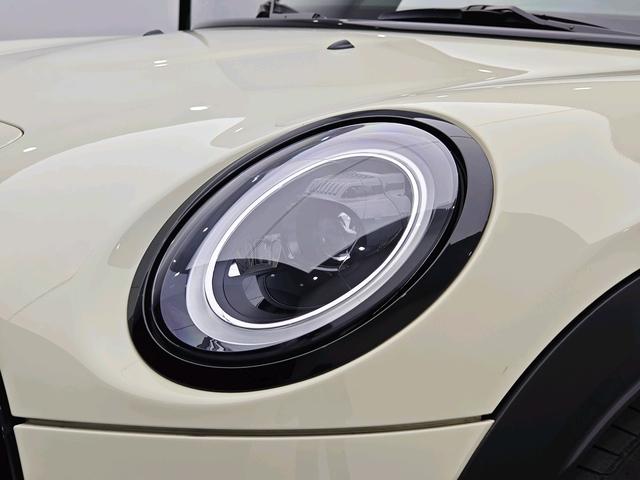 Mini Mini JCW, 2022 — фото 9 из 12