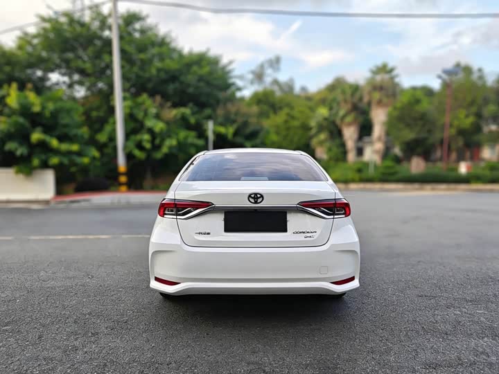 Toyota Corolla, 2022 — фото 8 из 9