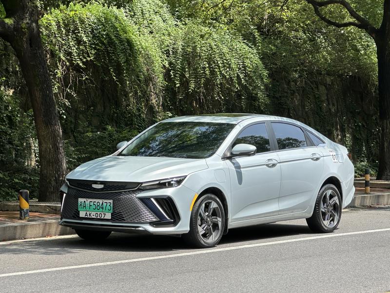 Geely Emgrand L Hi·P Hybrid, 2022 — купить в Белгороде под ключ
