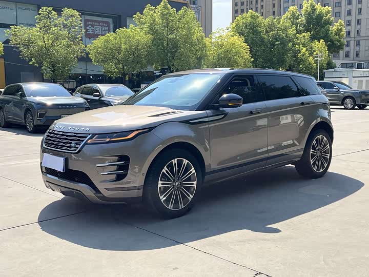 Land Rover Range Rover Evoque L, 2024 — фото 3 из 9
