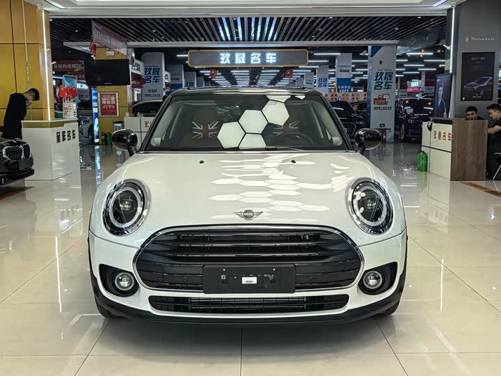 Mini Clubman, 2024 — фото 2 из 9