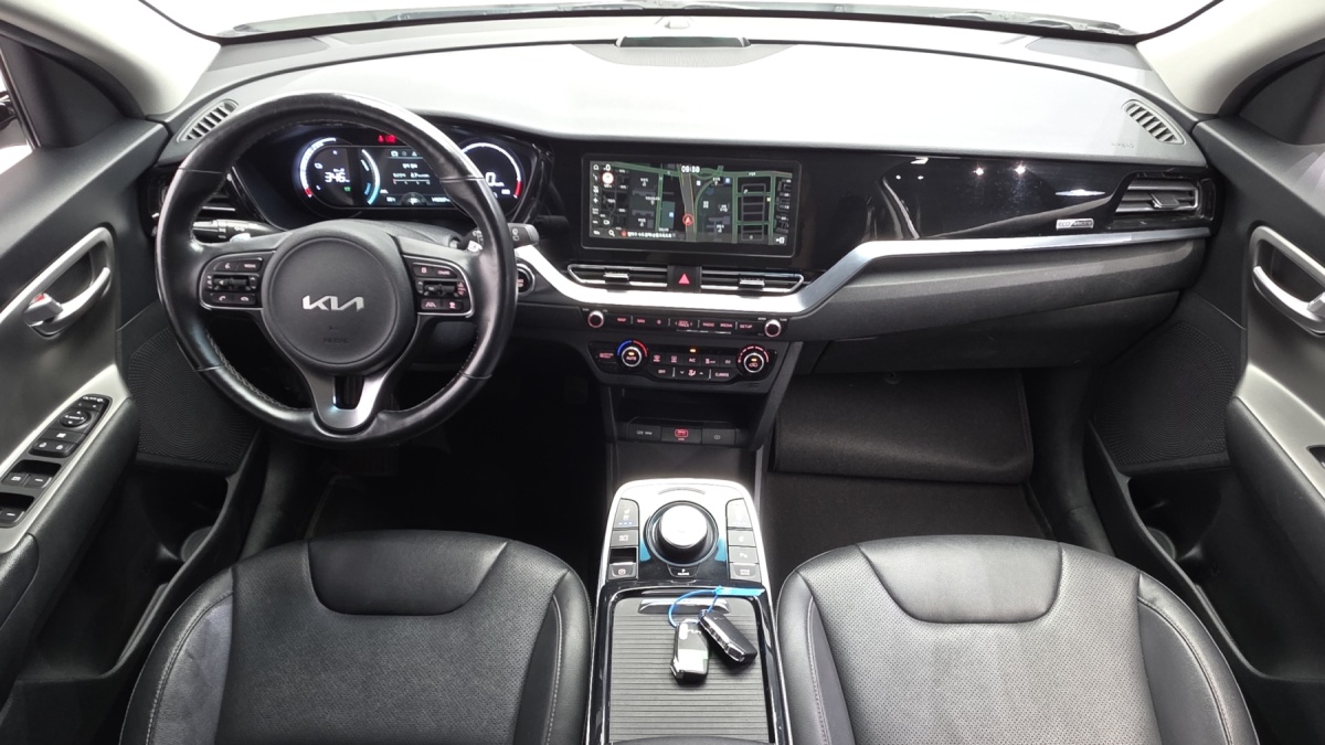 Kia Niro, 2022 — фото 6 из 12
